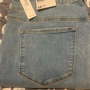 Old Navy Rockstar Super Skinny jeans in size 16 Short. Brand new with tags.